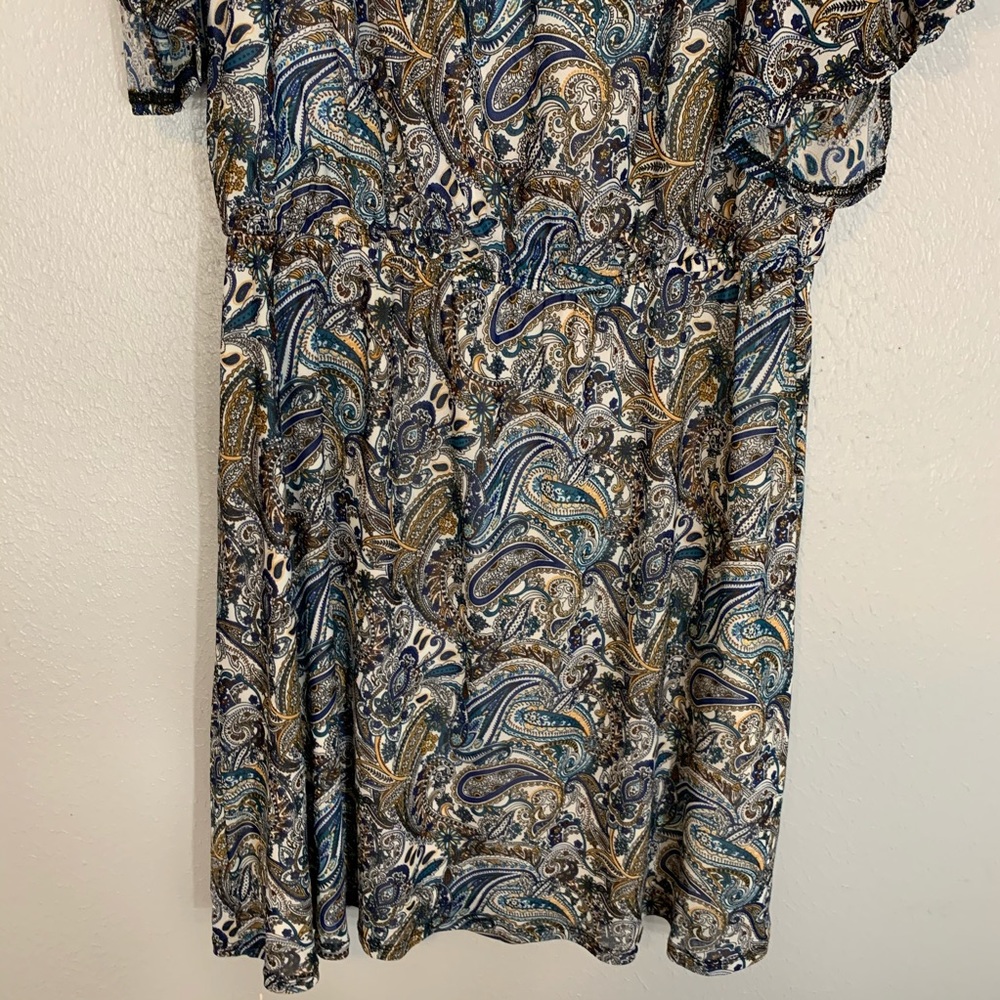 Dress - Picture 2 of 3